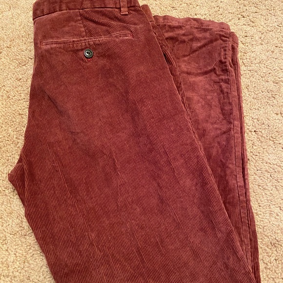 Gapkhakis maroon corduroys - Picture 1 of 6